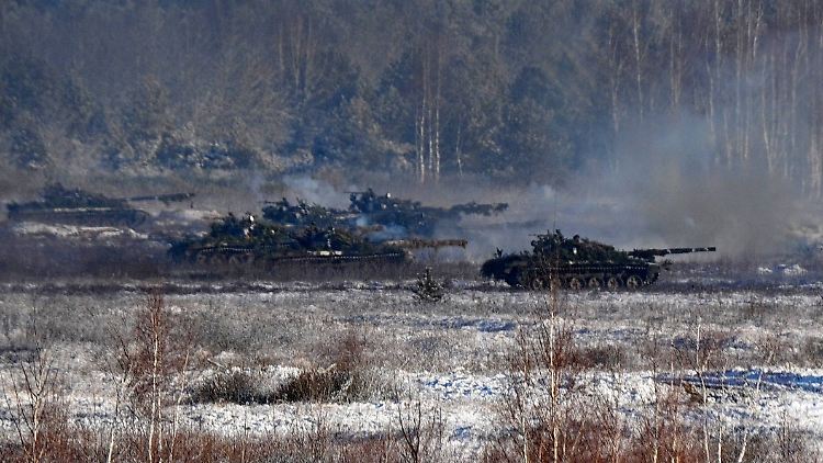 Auch die russische Militärübung in Belarus trägt zu den Befürchtungen im Westen bei, Moskau könnte in die Ukraine einmarschieren.