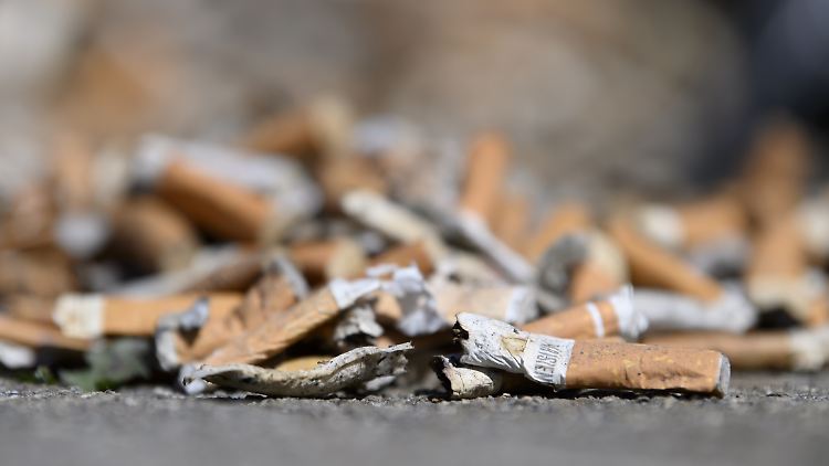 Tabakwerbung soll aus dem Blickfeld von Kindern und Jugendlichen verschwinden. Die Tabakindustrie und die Schweizer Regierung waren gegen die Initiative.