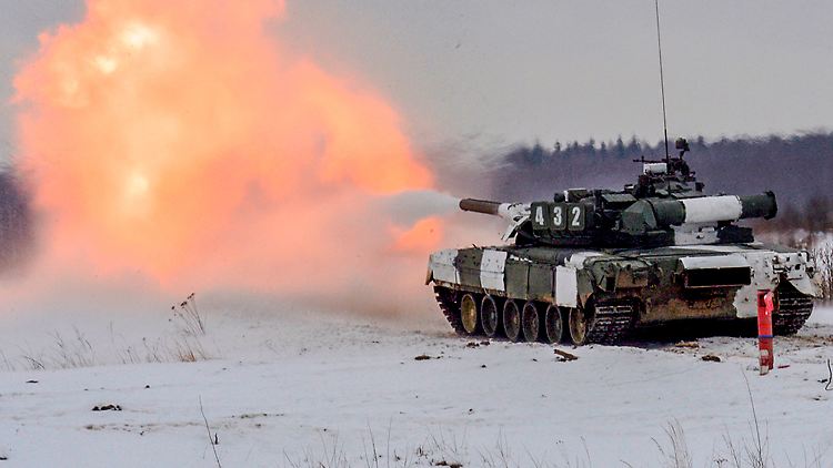 Auch diese Bilder tragen zur Verunsicherung bei: Dieses vom russischen Verteidigungsministerium veröffentlichte Foto soll eine Militärübung bei Nischni Novgorod zeigen.