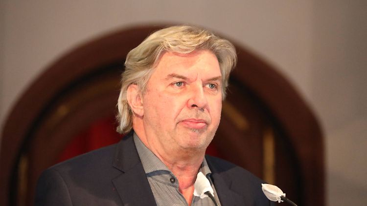 "Erstmals müssen wir einen Anstieg bei den Spielabbrüchen feststellen, wobei wir uns immer noch im Promillebereich bewegen", sagte DFB-Vizepräsident Ronny Zimmermann.
