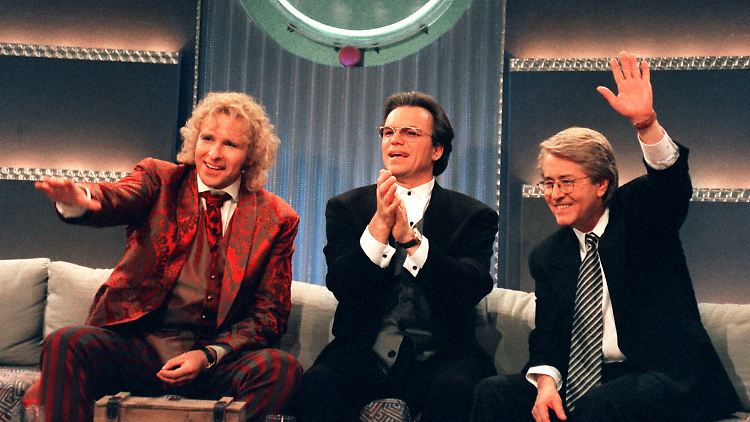 Der ehemalige Moderator von "Wetten, dass..?", Frank Elstner (rechts), bekämpft Parkinson mit Tischtennis.