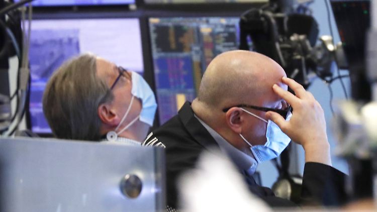 Hohe Inflation, geldpolitische Wende und Kriegsgefahr dominieren derzeit die Börse. 