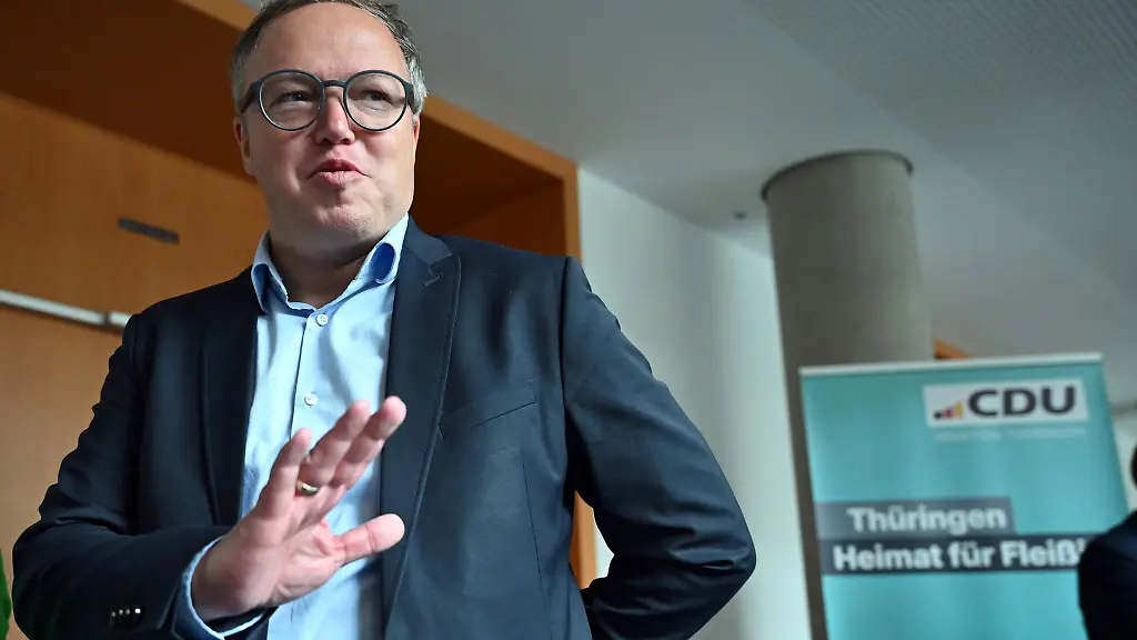 Thueringens-CDU-Chef-Mario-Voigt-traf-sich-mit-den-beiden-Landesvorsitzenden-der-Linken-Christian-Schaft-und-Ulrike-Grosse-Roethig