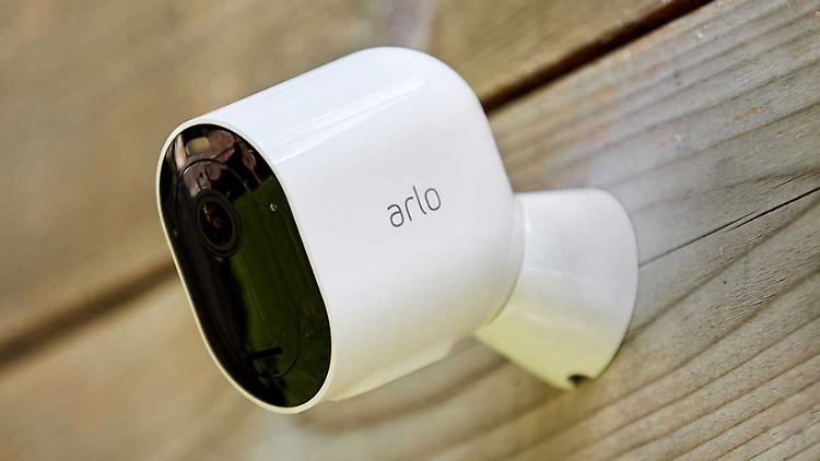 Bei tink wartet ein starkes Angebot für vier Überwachungskameras samt Nest Hub.