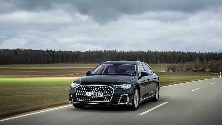 Mit dem neuen A8 will Audi ein letztes Mal gegen die Mercedes S-Klasse und den 7er BMW anfahren.