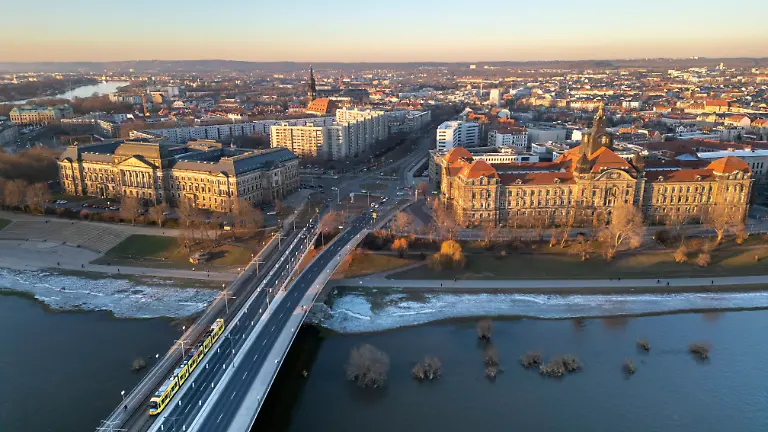 cf424d540805c89ae47a6c0dfdc73b88