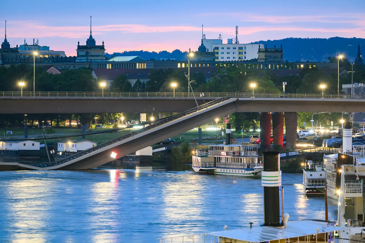 7b5bb6733fdba83ddfecc32d8676b7b9