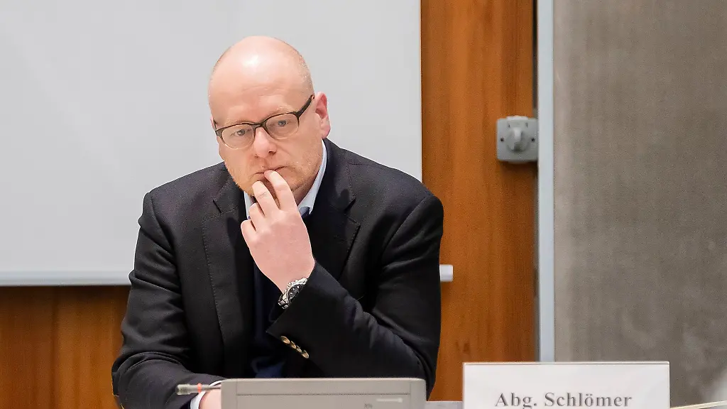 Die-Verwaltung-soll-einfacher-transparenter-und-digitaler-sagt-Bernd-Schloemer