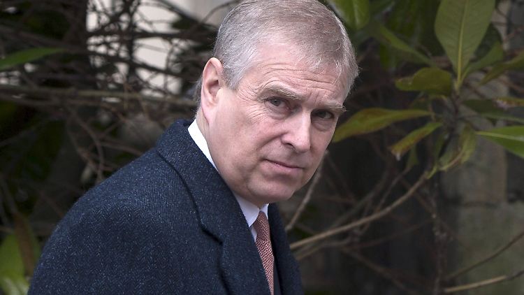 Prinz Andrew hatte sich Mitte Februar mit der Klägerin Virginia Giuffre auf einen Vergleich geeinigt und damit einen rufschädigenden Zivilprozess in den USA abgewendet.