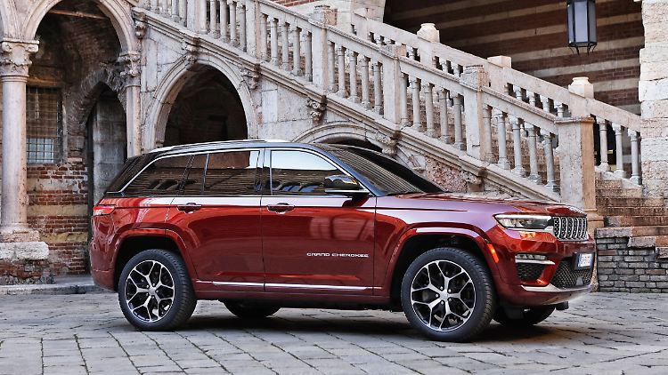 Optisch macht der neue Jeep Grand Cherokee echt was her. Die elektrische Reichweite des Plug-in-Hybrid kann allerdings nicht überzeugen.
