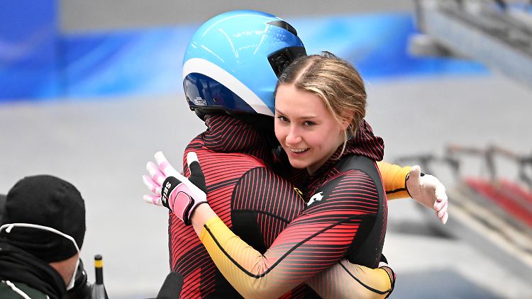 Laura Nolte und ihre Anschieberin Deborah Levi holen die nächste deutsche Goldmedaille im Eiskanal.