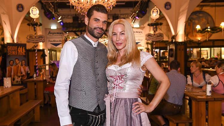 Michelle Monballijn und Mike Cees-Monballijn waren seit Frühjahr 2020 liiert und heirateten im Februar 2021.