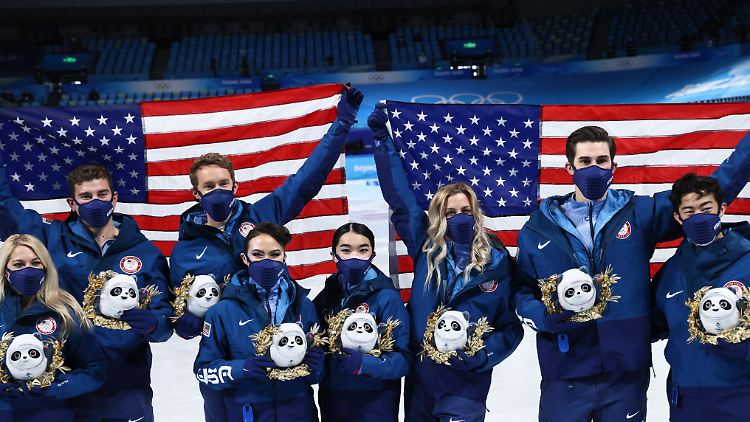 Das US-Eiskunstlaufteam nimmt aus Peking nur Maskottchen und Erinnerungen mit.