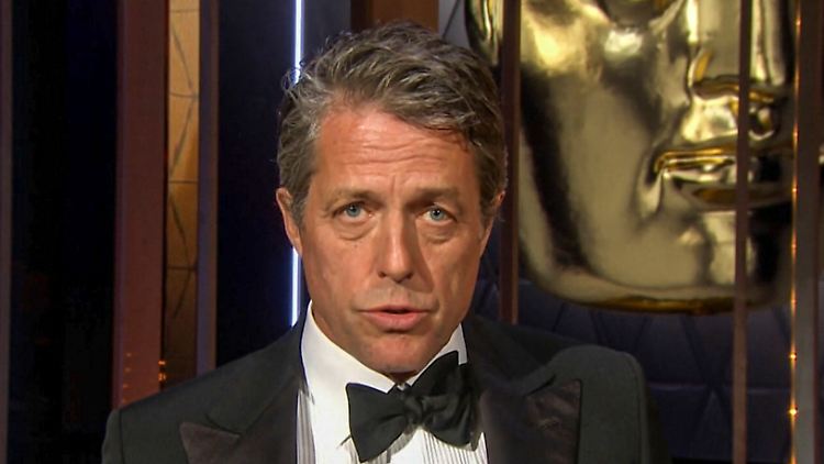 Hugh Grant könnte in "Wonka", der dritten Verfilmung von "Charlie und die Schokoladenfabrik" mit dabei sein, das berichtet "The Sun". 