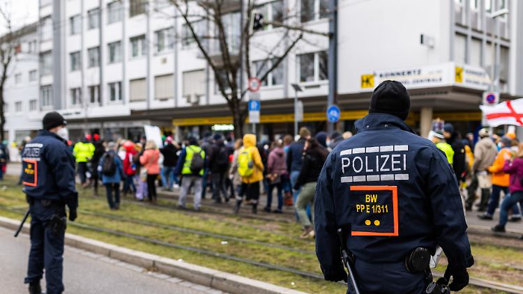 Bei besagten Straftaten ging es in den meisten Fällen um Nötigung oder Bedrohung, Sachbeschädigung oder Beleidigung.