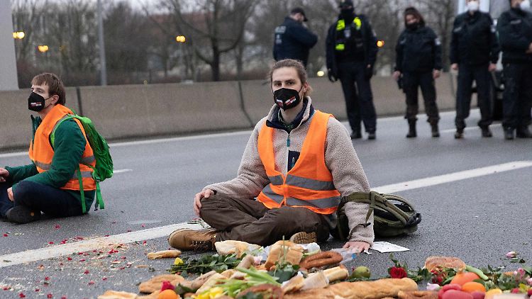 Die Aktivisten wollen ein konkretes Datum für ein Lebensmittelrettungsgesetz.