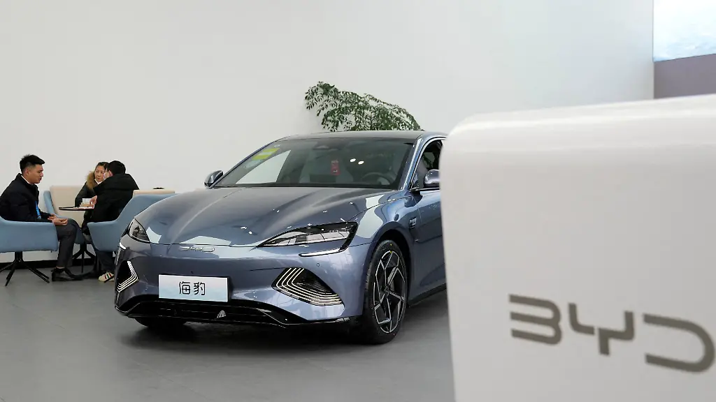 2024-09-09T083121Z-767497005-RC2K3Z9CL7ID-RTRMADP-3-CHINA-AUTOS