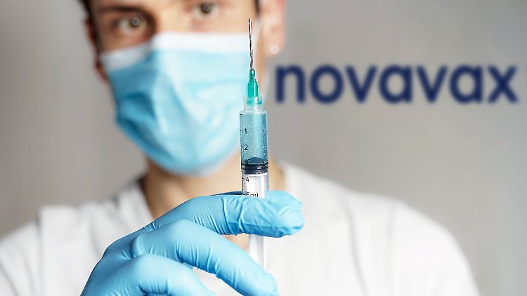 Nuvaxovid ist nach traditioneller Methode hergestellt und könnte für Impfzögerer aktzeptabel sein.