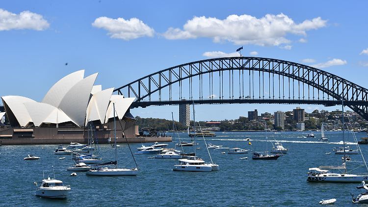 Bis Dienstag würden 56 internationale Flüge auf den Airports des Landes erwartet, "und diese Zahl wird weiter steigen", sagte Premierminister Scott Morrison.