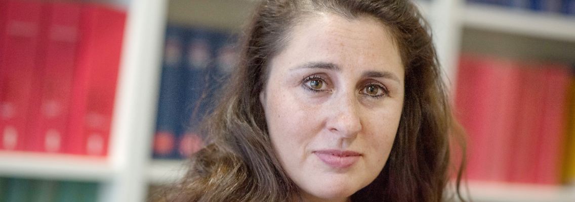 Seda Basay-Yildiz ist eigentlich als Strafverteidigerin im Gerichtssaal zu finden, wie auch im NSU-Verfahren, als sie die Familien der Opfer verteidigte.