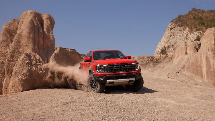 Mit Dreiliter-V6-Benziner und 288 turbogeladenen PS sollte der Ford Raptor kein Kind von Traurigkeit sein.