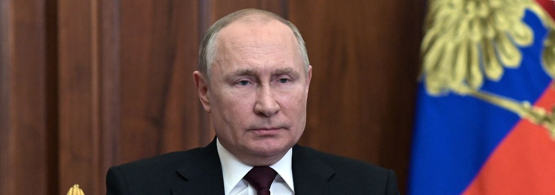 2022-02-21T193527Z_2064768732_RC2JOS9D8Q71_RTRMADP_3_UKRAINE-CRISIS-RECOGNITION-PUTIN-ADDRESS.JPG