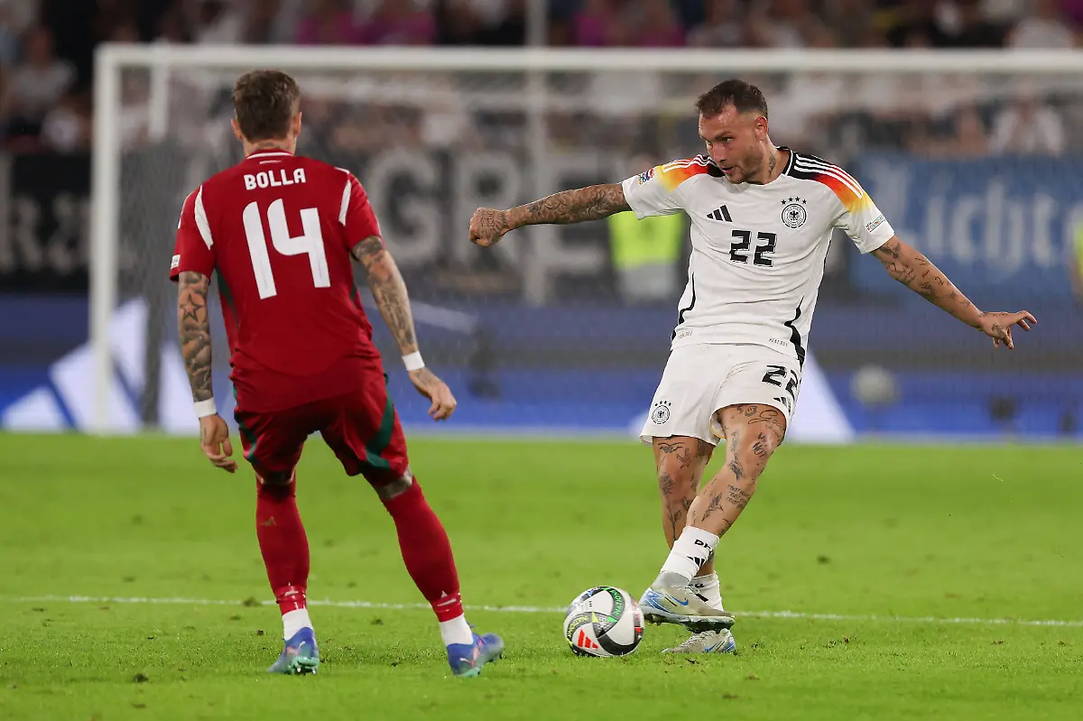 c67d3056c05919a15a404e9a6f8b1d92