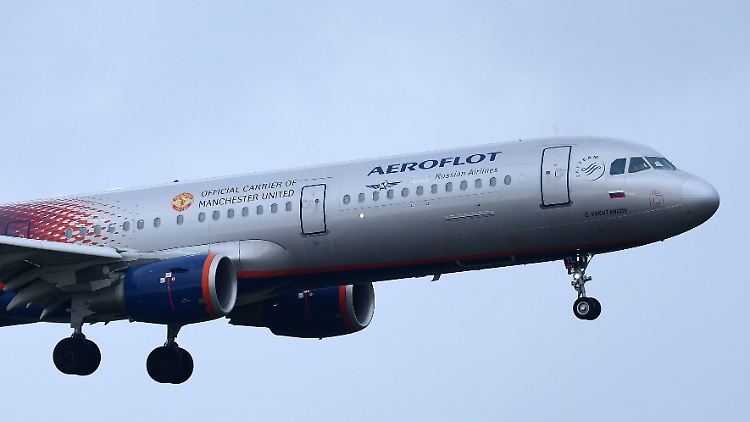 Die Aeroflot-Maschine, die Manchester United nach Spanien bringen sollte, bleibt vorerst am Boden.