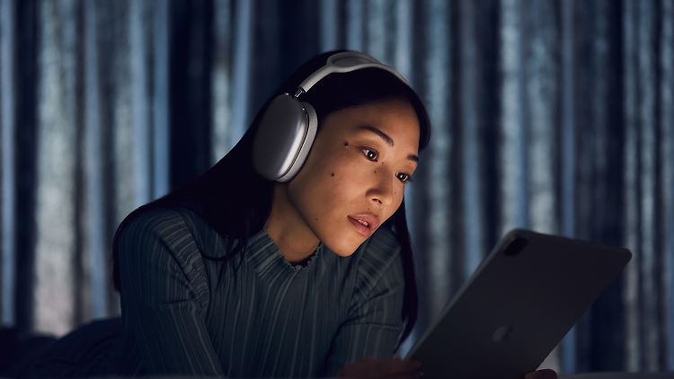Der Apple Airpods Max klingt zwar am besten, schwächelt aber in anderen Kategorien.