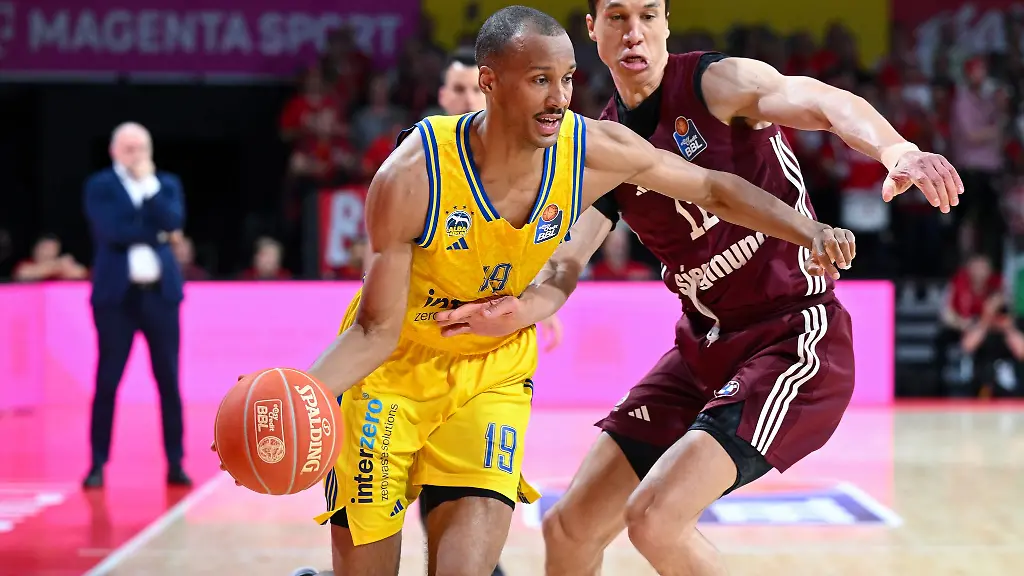 Forward-Louis-Olinde-l-war-bester-Alba-Werfer