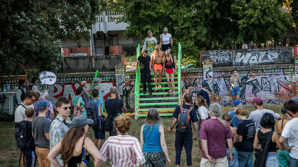 Kreuzberger-Initiativen-veranstalten-im-Goerlitzer-Park-verschiedene-Aktionen