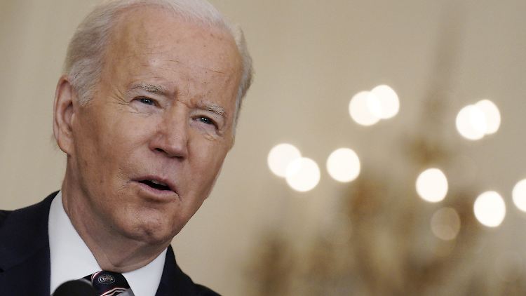 Russland habe vorsätzlich einen Krieg gegen die Ukraine begonnen, sagt US-Präsident Biden. 
