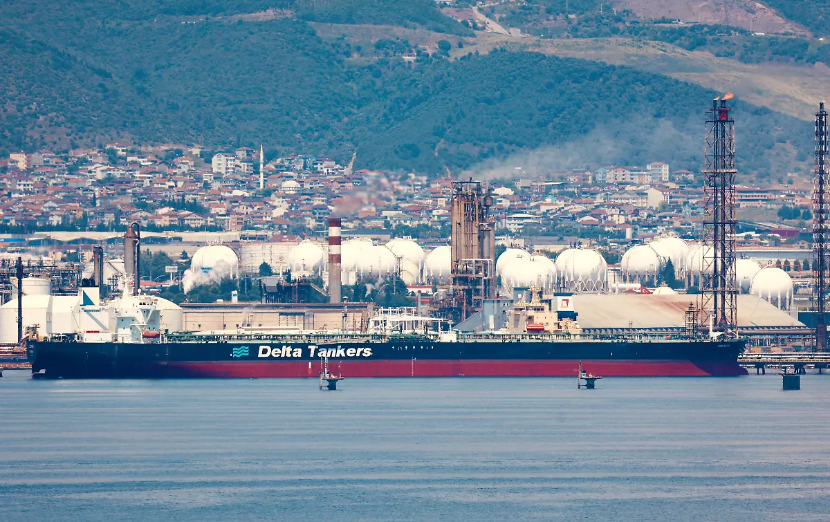 245b129f8469a648a45870974228768d