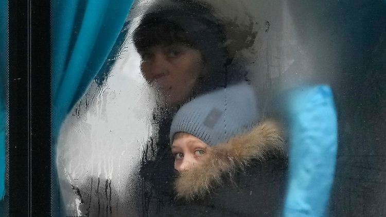 Unter anderem die "Stiftung RTL - Wir helfen Kindern e.V." und ihre Partner-Organisationen arbeiten an lebensrettenden Maßnahmen.