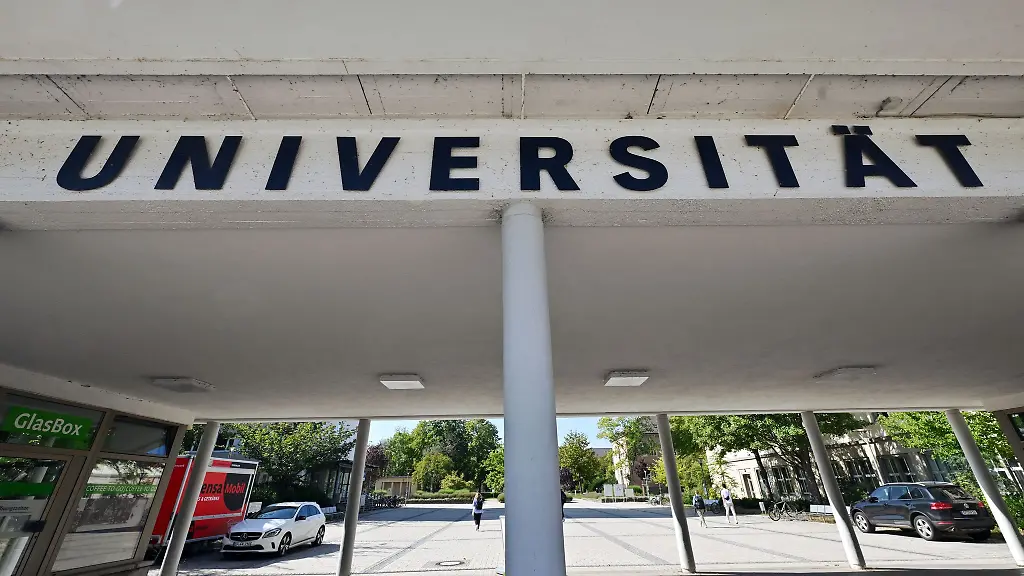 Der-Anteil-an-Menschen-mit-Hochschulabschluss-in-Thueringen-ist-gewachsen