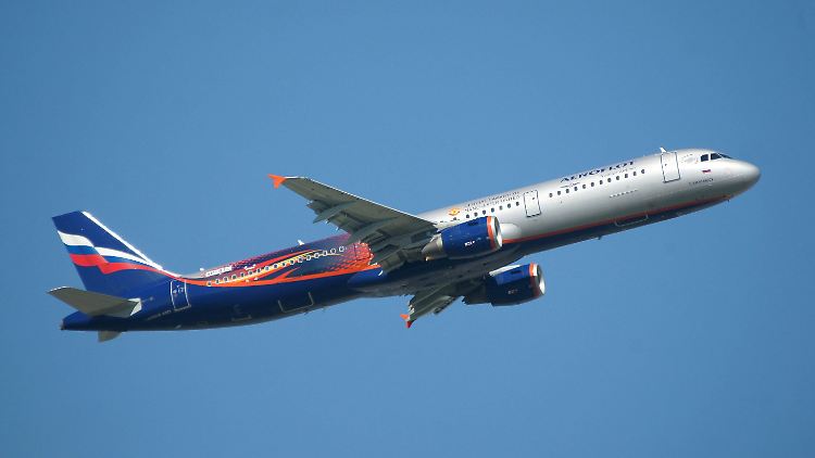 Ein Airbus A321 der russischen Fluggesellschaft Aeroflot hebt ab.