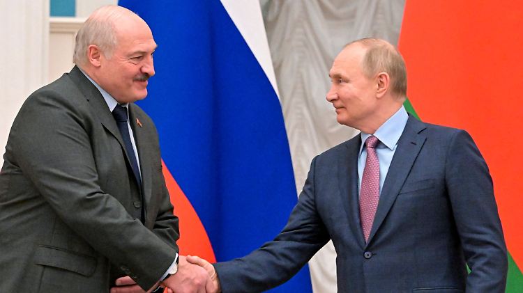 Der belarussische Präsident Alexander Lukaschenko unterstützt seinen russischen Amtskollegen Wladimir Putin.