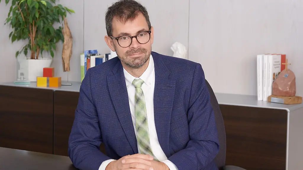 Nach-dem-Ende-seiner-Amtszeit-plant-Scherf-den-Angaben-zufolge-eine-mehrmonatige-Auszeit-um-sich-dann-beruflich-neu-zu-orientieren