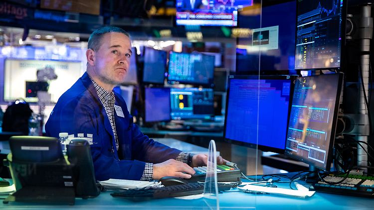 Die Wall Street reagiert nervös auf die Lage in der Ukraine.