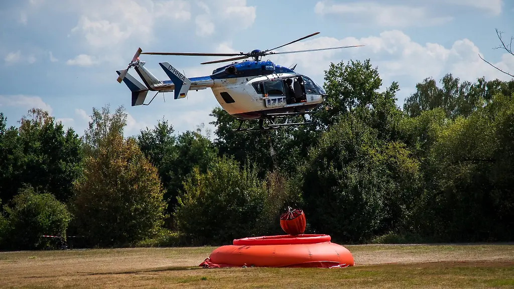 Grosslagen-Braende-Einbrueche-und-mehr-die-Fliegerstaffel-hat-ein-breites-Einsatzspektrum