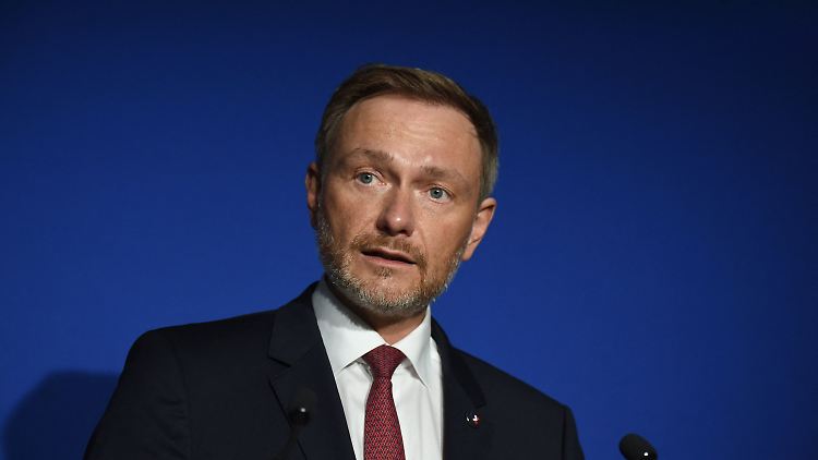 Druck auszuüben ohne die Position gegenüber Putin zu schwächen - das sei laut Christian Lindner Ziel der Sanktionen.