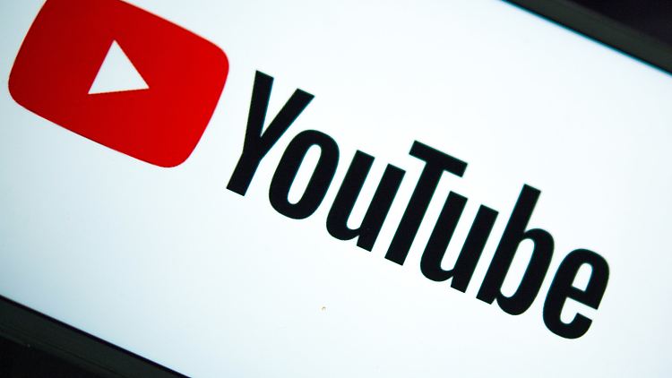 Youtube geht nach eigenen Angaben aktiv gegen Falschinhalte russischer Staatsmedien vor.