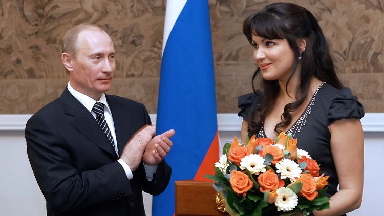 In der Vergangenheit gab es durchaus gegenseitige Wertschätzung: Wladimir Putin und Anna Netrebko.
