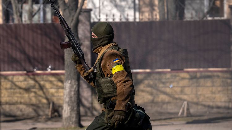 Neben Kiew sollen auch die Städte Mykolaiv und Cherson sowie Charkiw Ziel russischer Angriffe sein.