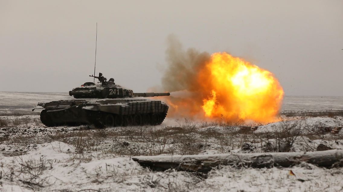 ... dem schon mehrfach erwähnten T-72B3-Kampfpanzern für die konventionellen Streitkräfte.