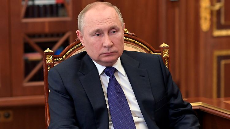 Viele Twitter-Nutzer überziehen Wladimir Putin mit Hohn und Spott.