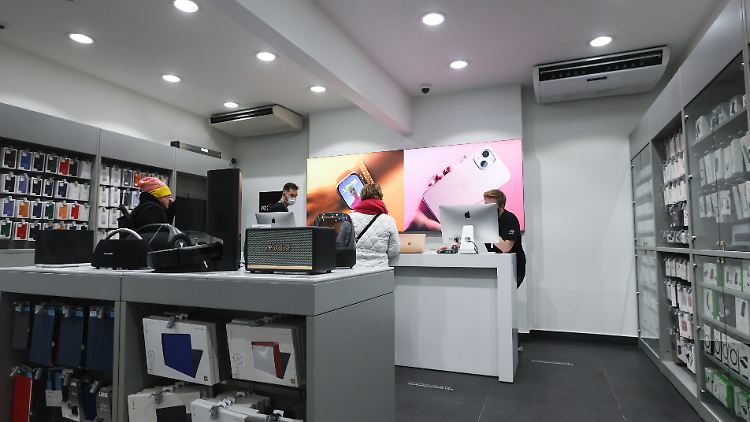 Handys und mehr des US-Konzerns Apple sind ab jetzt nicht mehr in Russland zu erwerben.
