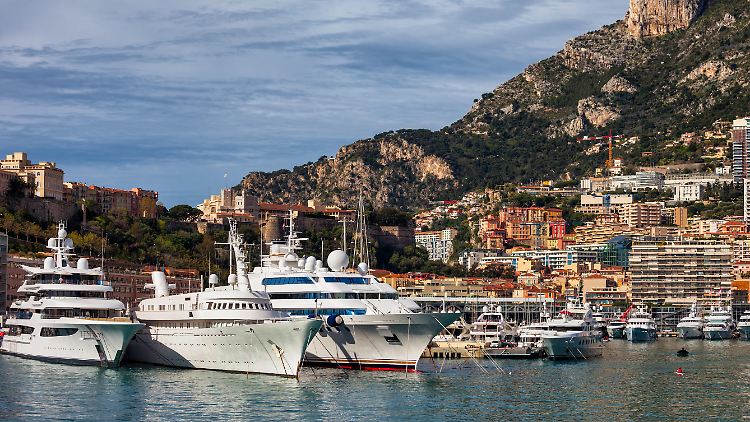 Die Côte d'Azur ist traditionell ein Tummelplatz reicher Russen.