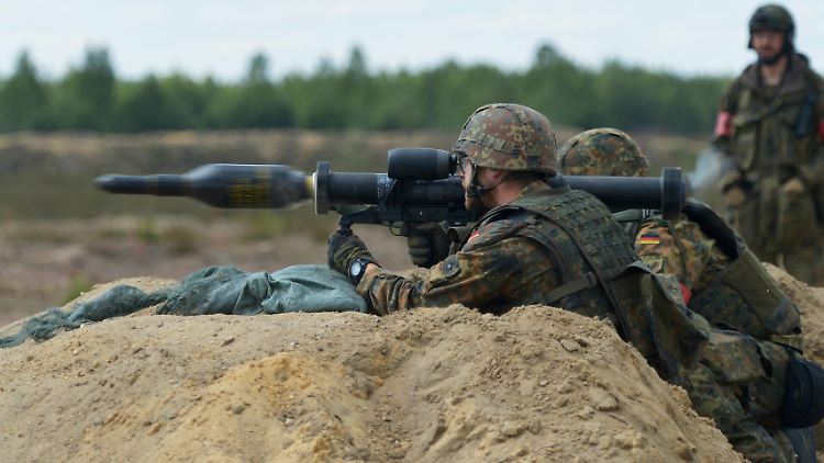 1000 Panzerfaust 3 hat Deutschland an die Ukraine geliefert.
