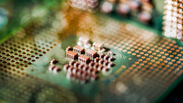Egal in welcher Industrie, Halbleiter werden überall verbaut. Wer keine mehr hat, hat ein Problem.